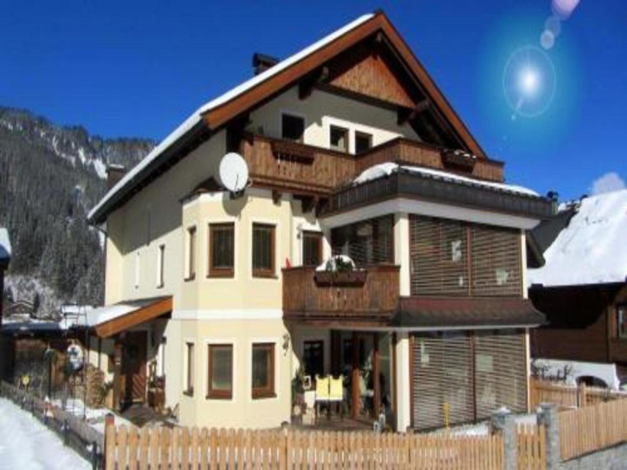 Flat In Krimml With A Balcony Apartment Екстериор снимка