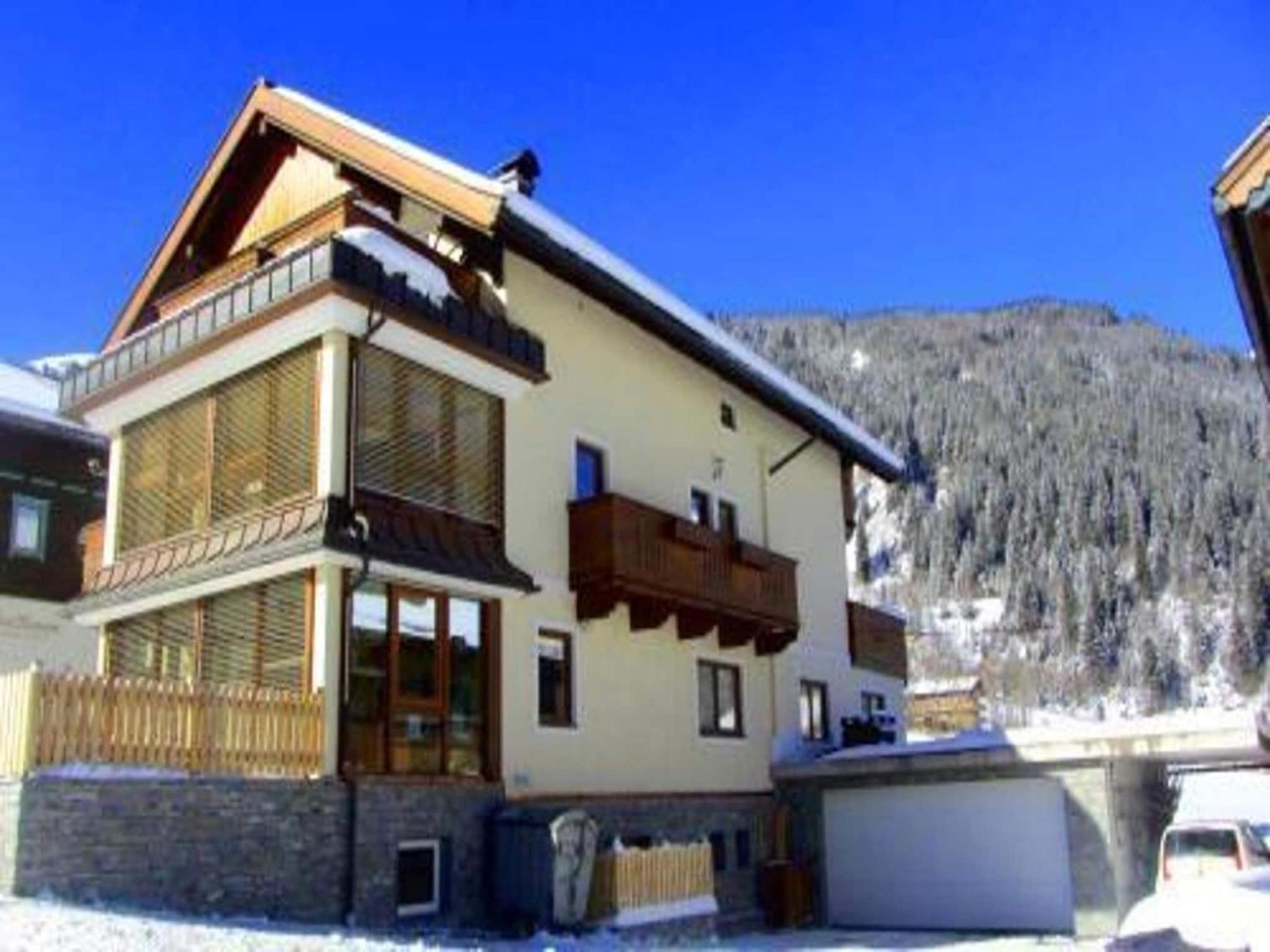 Flat In Krimml With A Balcony Apartment Екстериор снимка